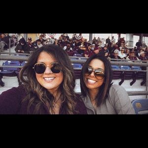 Meet your Posher, Marci